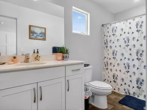 Bath - 1505 S 630 W, Orem, UT 84058 photo 5 of 6