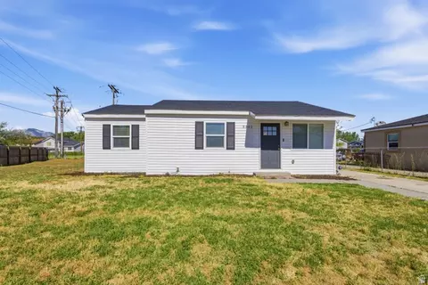 5802 S 4580 W, Kearns, UT 84118