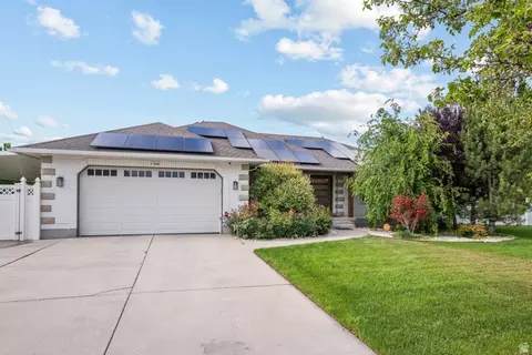 1366 W Palmer Ln, South Jordan, UT 84095