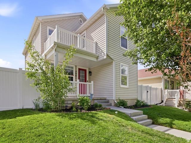7901 N Weeping Ash Dr, Eagle Mountain, UT 84005