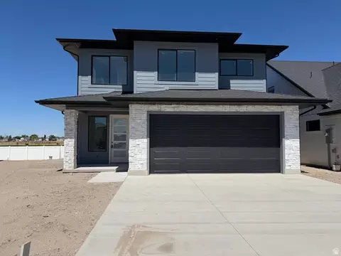 4296 W 350 S #614, West Point, UT 84015
