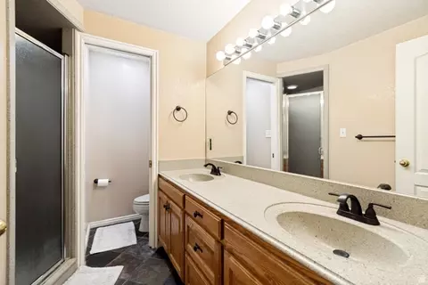 Bath - 761 S 1030 E, Orem, UT 84097 photo 6 of 6