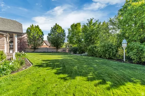 Exterior - 761 S 1030 E, Orem, UT 84097 photo 8 of 9