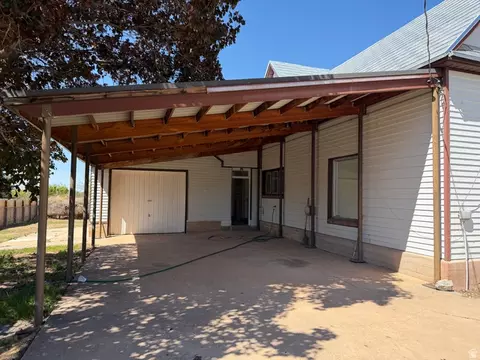 Exterior - 195 E 200 S, Kanosh, UT 84637 photo 5 of 5
