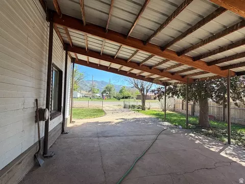 Exterior - 195 E 200 S, Kanosh, UT 84637 photo 4 of 5