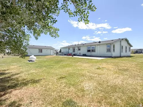 Exterior - 141 S 100 E, Emery, UT 84522 photo 3 of 3