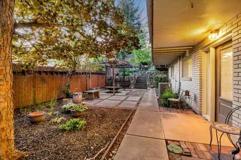 Exterior - 739 E 550 N, Bountiful, UT 84010 photo 4 of 21