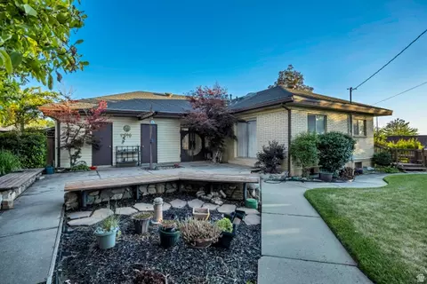 Exterior - 739 E 550 N, Bountiful, UT 84010 photo 12 of 21