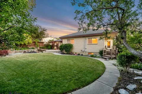 Exterior - 739 E 550 N, Bountiful, UT 84010 photo 10 of 21