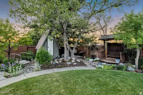 Exterior - 739 E 550 N, Bountiful, UT 84010 photo 16 of 21