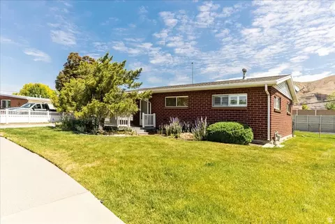 1324 N Victoria Way, Salt Lake City, UT 84116