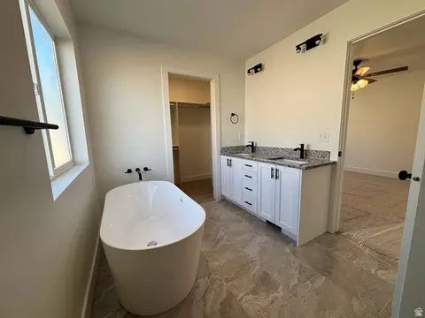 Bath - 678 E Union St S, Manti, UT 84642 photo 3 of 5