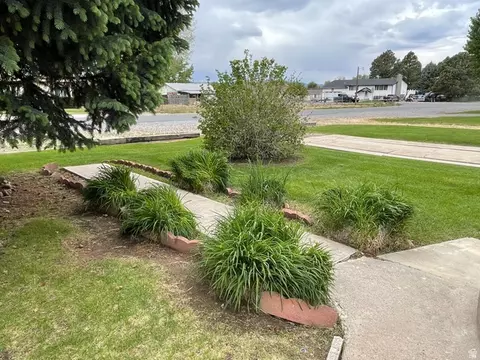 Exterior - 250 W 200 N, Beaver, UT 84713 photo 6 of 11