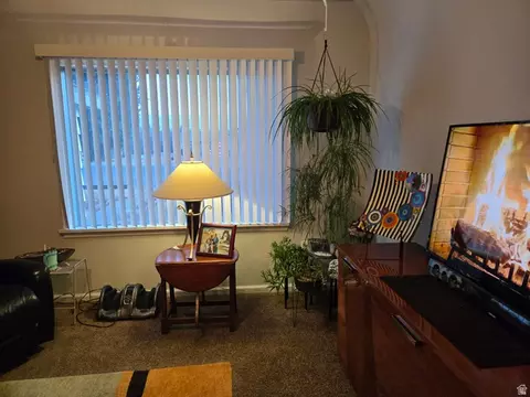 Living - 250 W 200 N, Beaver, UT 84713 photo 9 of 10