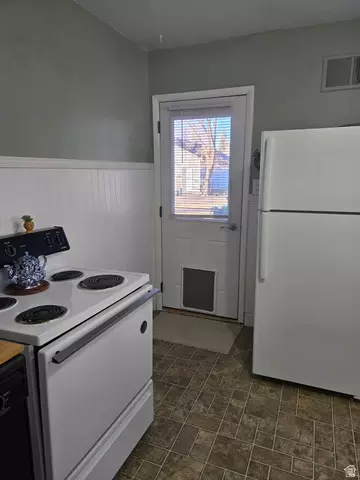 Kitchen - 250 W 200 N, Beaver, UT 84713 photo 1 of 5