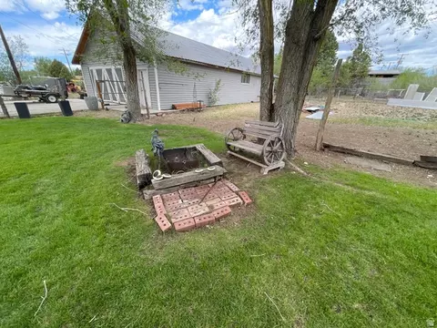 Exterior - 250 W 200 N, Beaver, UT 84713 photo 9 of 11
