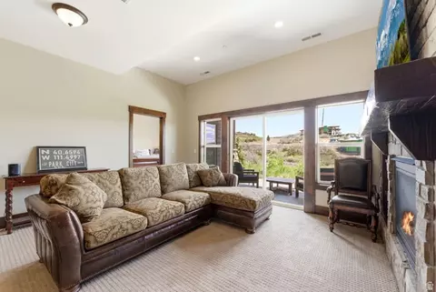 Living - 1748 E Longview Dr, Hideout, UT 84036 photo 4 of 4
