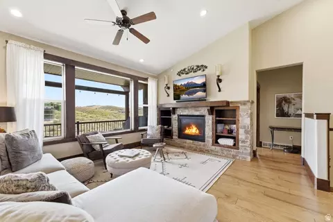 Living - 1748 E Longview Dr, Hideout, UT 84036 photo 2 of 4