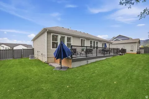 Exterior - 638 E 2000 N, North Logan, UT 84341 photo 6 of 14