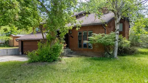 1290 Cliffside Dr, Logan, UT 84321