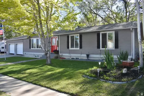 395 N Cedar View St E, Orangeville, UT 84537