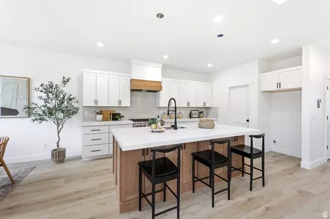 Kitchen - 1515 S 920 E, Salem, UT 84653 photo 2 of 2