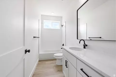 Bath - 1515 S 920 E, Salem, UT 84653 photo 3 of 7