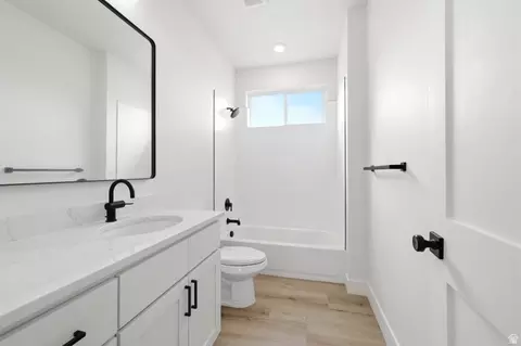 Bath - 1515 S 920 E, Salem, UT 84653 photo 4 of 7