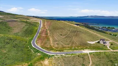 669 W Elk Ridge Rd #66, Garden City, UT 84028