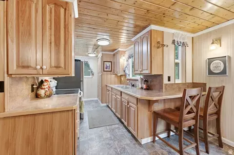 Kitchen - 54 E Targhee Dr, Oakley, UT 84055 photo 1 of 4
