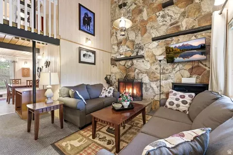 Living - 54 E Targhee Dr, Oakley, UT 84055 photo 3 of 4