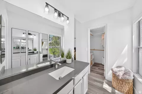 Bath - 788 E Gables St, Midvale, UT 84047 photo 1 of 4