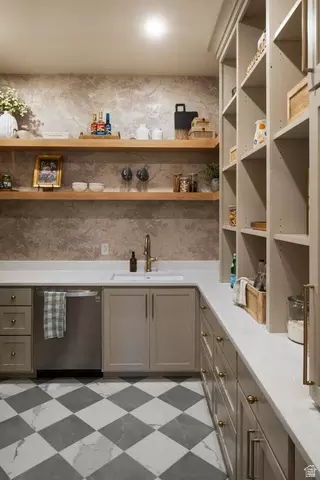 Kitchen - 423 S 150 E, Mapleton, UT 84664 photo 4 of 4