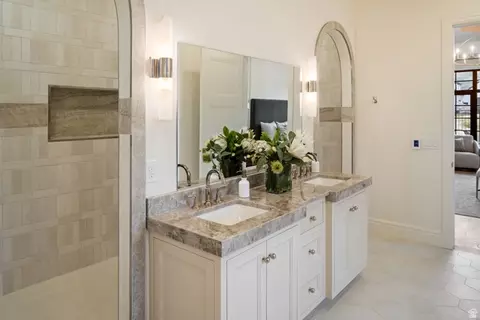 Bath - 423 S 150 E, Mapleton, UT 84664 photo 2 of 5