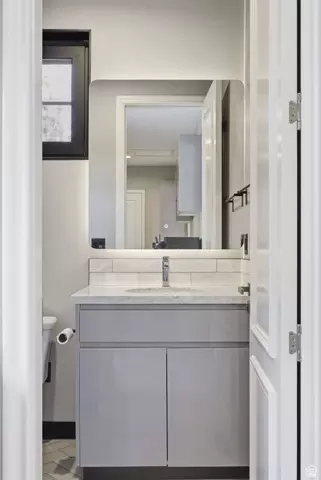 Bath - 551 E Center N, Hyde Park, UT 84318 photo 6 of 14