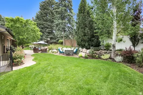 Exterior - 1350 E Canyon Park Rd S, Bountiful, UT 84010 photo 4 of 8
