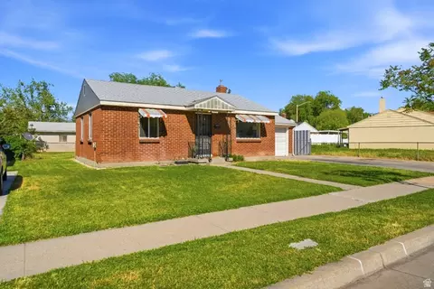 1131 S Redwood Dr W, Salt Lake City, UT 84104