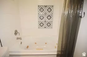 Bath - 1677 E 1450 S, Ogden, UT 84404 photo 2 of 2