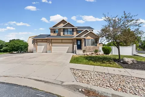 5666 N Iris Ct, Stansbury Park, UT 84074
