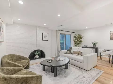 4852 S Highland Cir # 1, Holladay, UT 84117