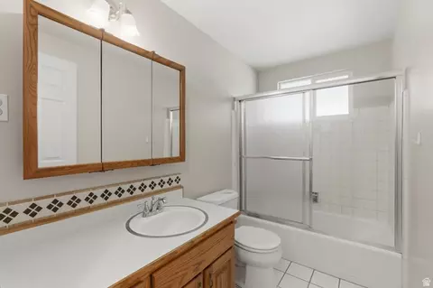 Bath - 148 E Tennyson Ave S, Sandy, UT 84070 photo 1 of 4