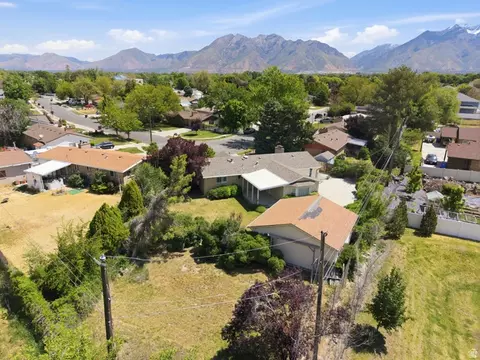 View/Area - 148 E Tennyson Ave S, Sandy, UT 84070 photo 2 of 7