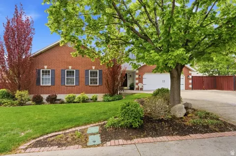 4205 W Oak N, Cedar Hills, UT 84062