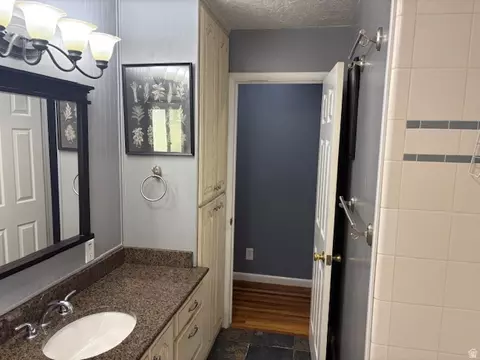 Bath - 2313 S 150 E, Bountiful, UT 84010 photo 1 of 3