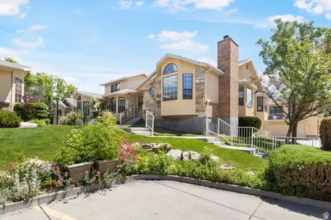 4765 S Reynolds Ct E, Holladay, UT 84117