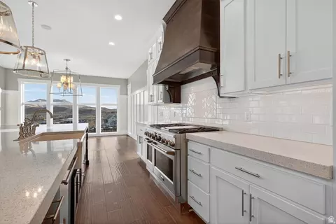 Kitchen - 2628 E Prairie Dr, Eagle Mountain, UT 84005 photo 2 of 4