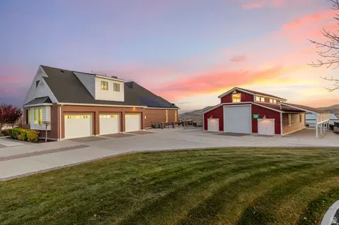 Exterior - 2628 E Prairie Dr, Eagle Mountain, UT 84005 photo 1 of 3