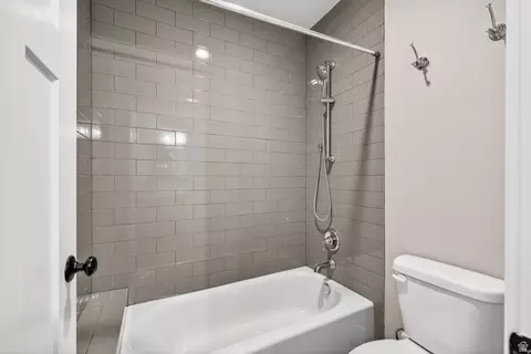 Bath - 2628 E Prairie Dr, Eagle Mountain, UT 84005 photo 4 of 5