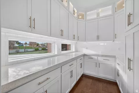 Kitchen - 2628 E Prairie Dr, Eagle Mountain, UT 84005 photo 4 of 4