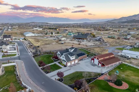 View/Area - 2628 E Prairie Dr, Eagle Mountain, UT 84005 photo 4 of 5
